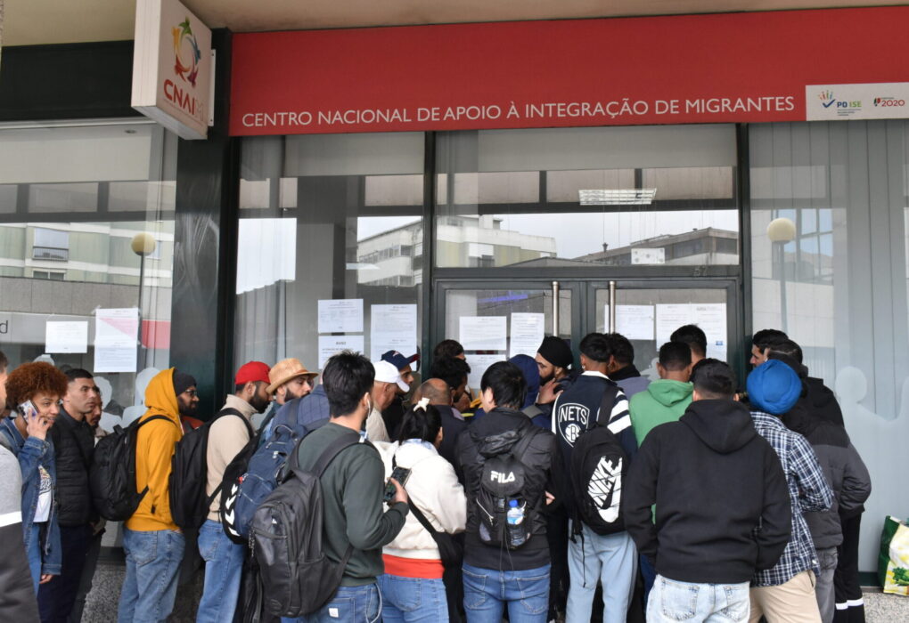 AIMA Complica Regularização de Imigrantes em Portugal